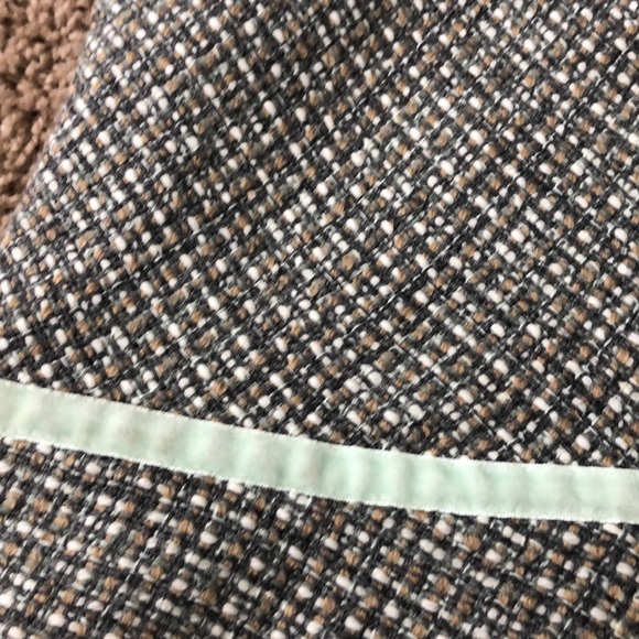 Cute skirt- wool with teal trim, teal lining. - Picture 3 of 4